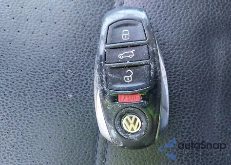 2014 Volkswagen Touareg 3.6L Sport z USA, uszkodzony, nr VIN WVGEF9BP3ED012285